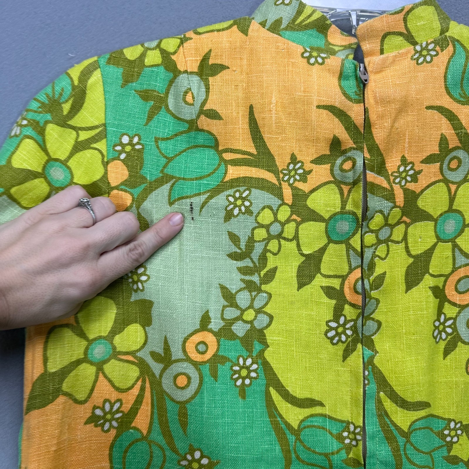 Vintage 60s Womens Sheath Dress S/M Neon Flower Power Short Sleeve Mod Hippie