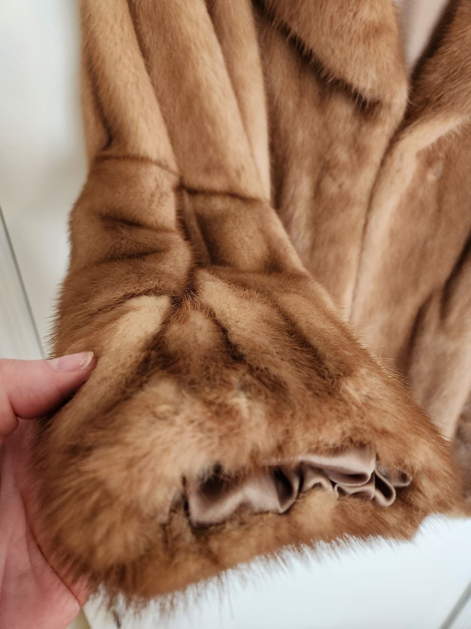 Womens Vintage Luxury Tan Mink Fur Coat EMBA Royal Alexanders Genuine Estate