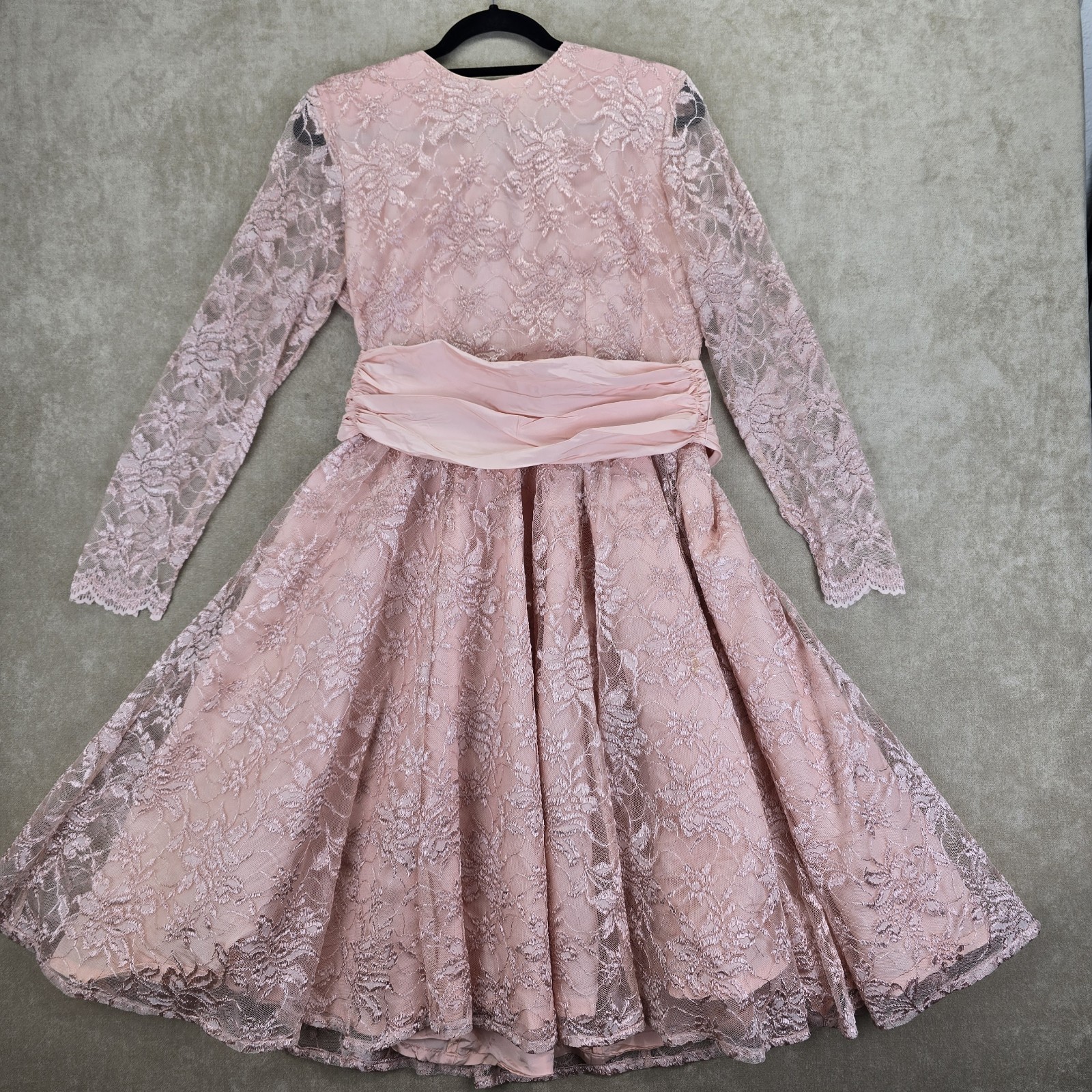 Vintage 80s Expo Nite Size 10 Pink Lace Formal Party Prom Dress Long Sleeve