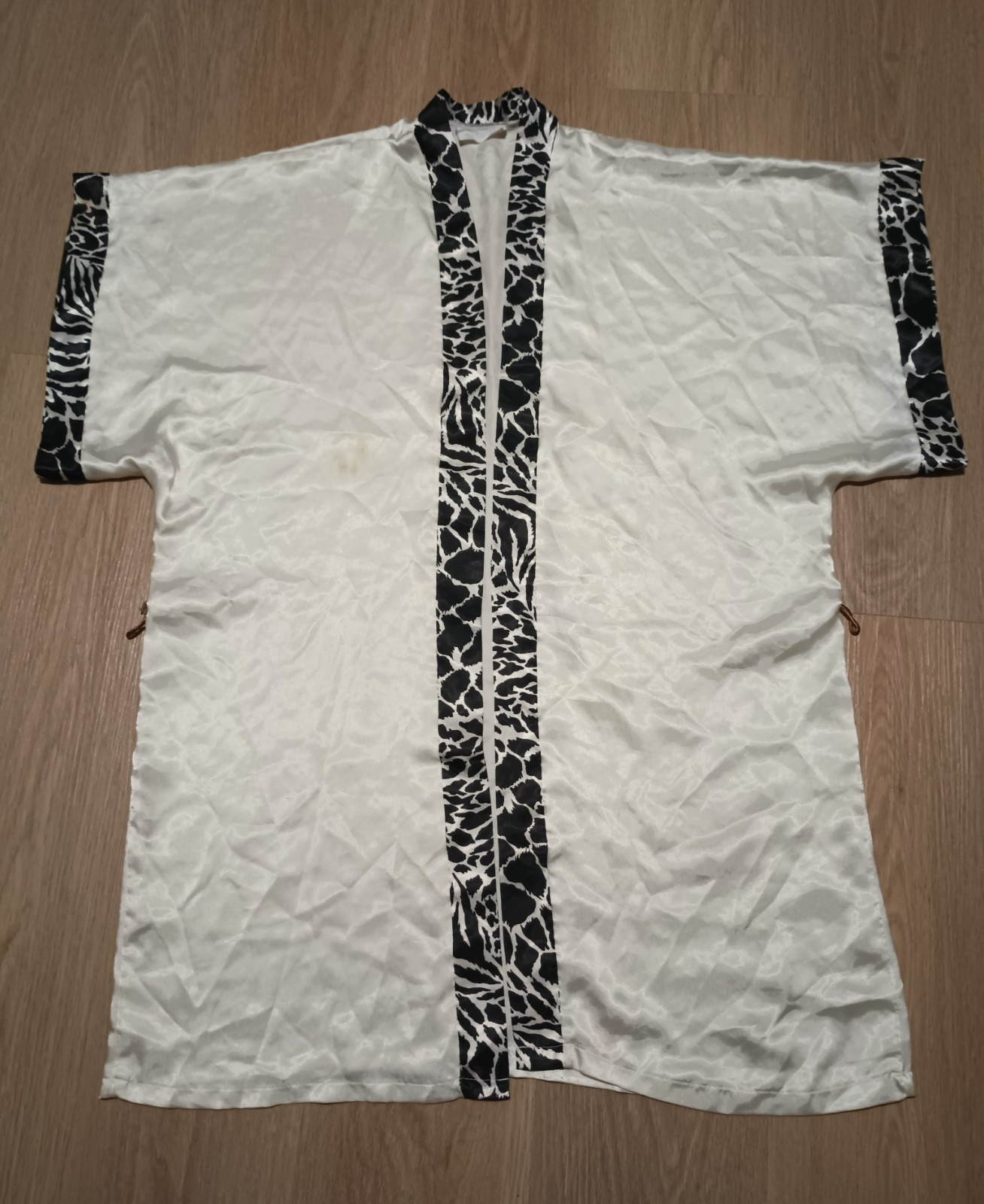 Vtg CIRCA 2000 Silky Satiny Animal Print Kimono Kaftan Lounge Robe L