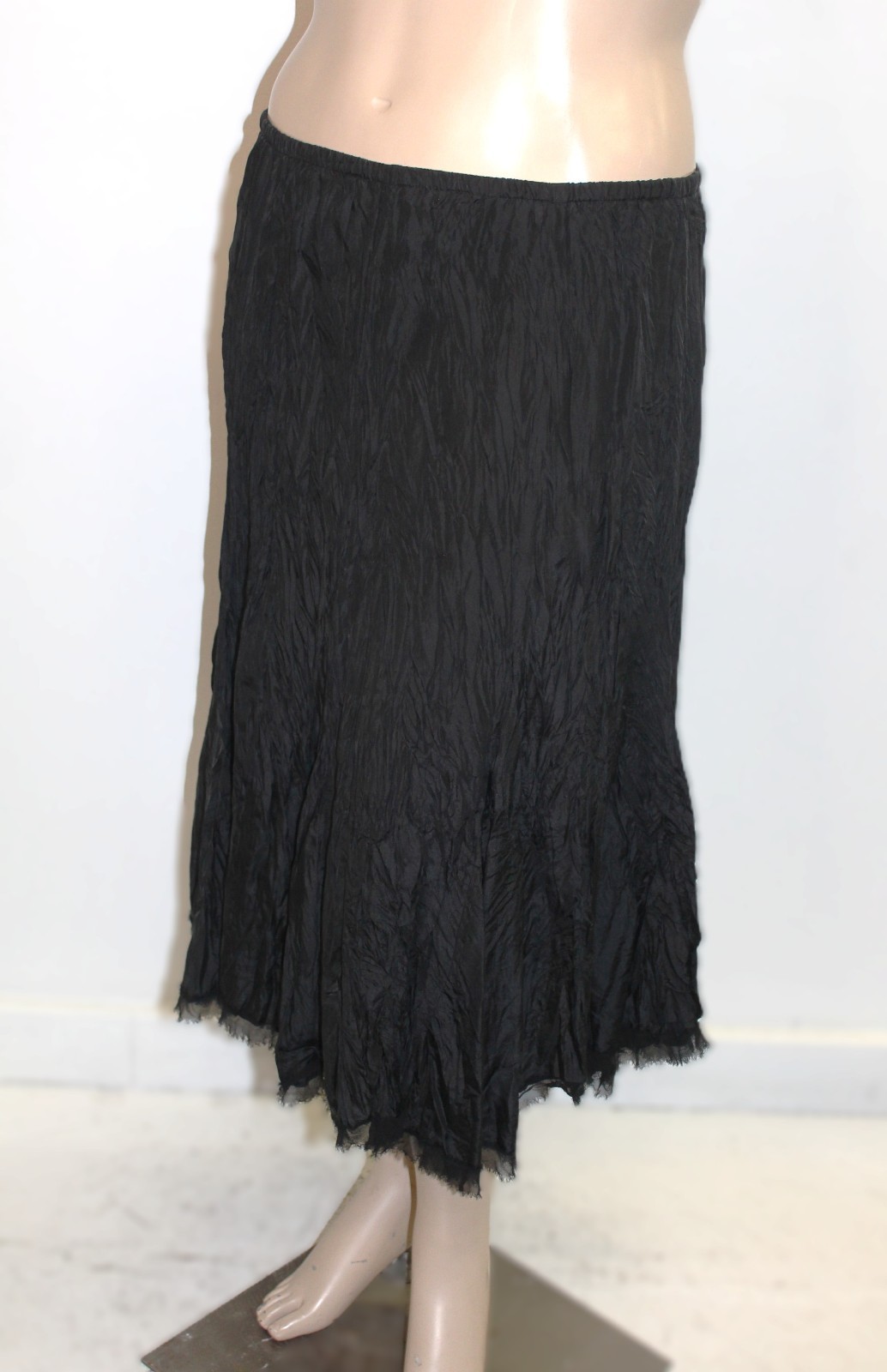 Karen Kane Vintage Black Crinkle Textured Skirt w Elastic Waistline Size XL