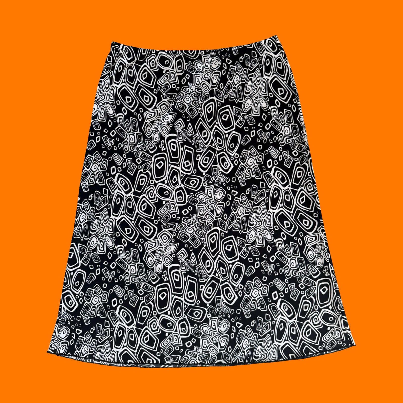 90’s 00’s vintage black and white groovy y2k skirt MEDIUM