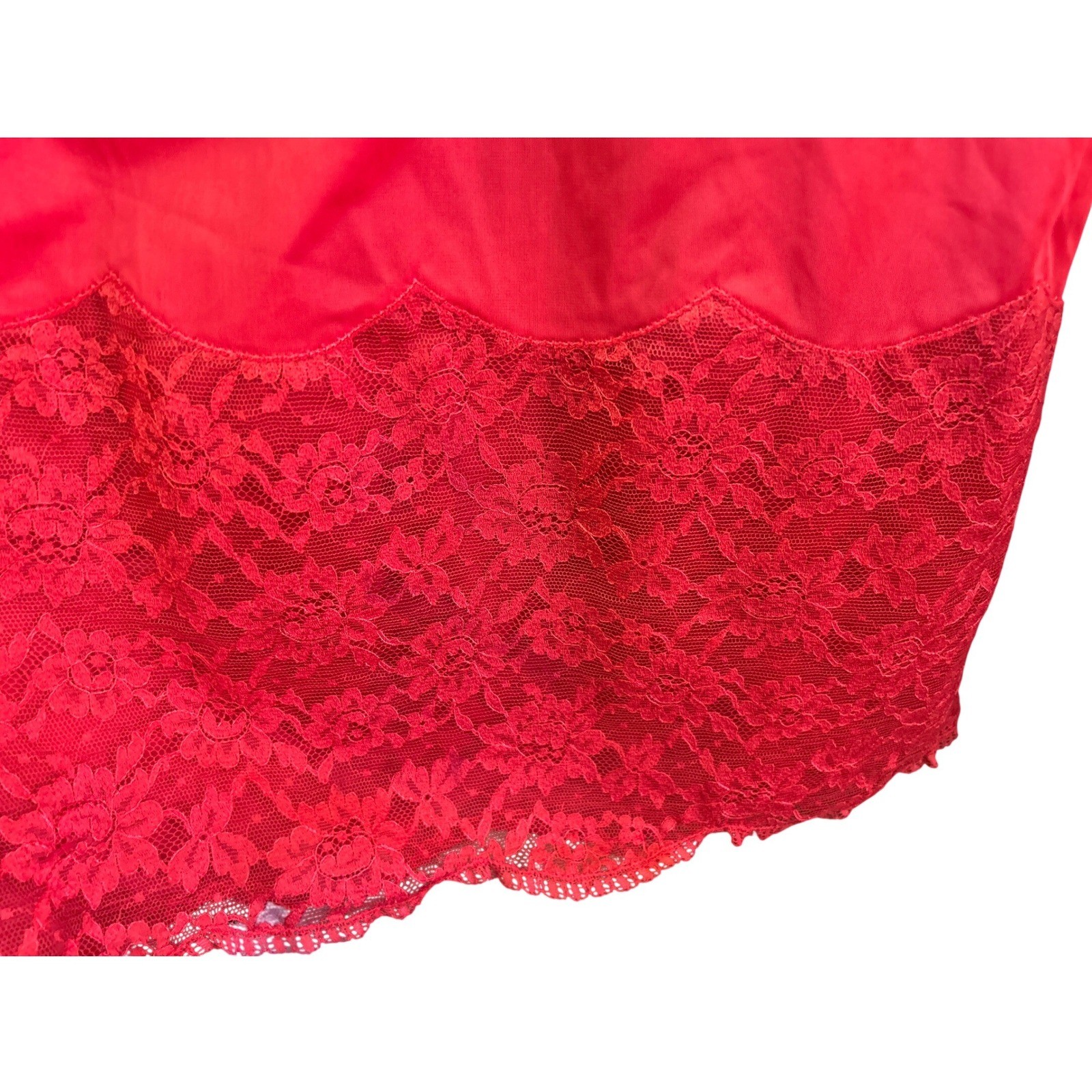 Vintage Vanity Fair Full Slip Lingerie Red Lace Trim Coquette Pinup Retro 34