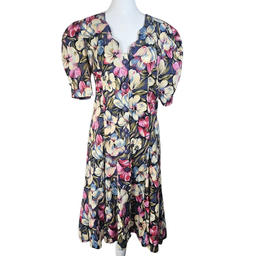 Vintage 1990’s ’ Joni Blair’ Floral Short Sleeve Size 9