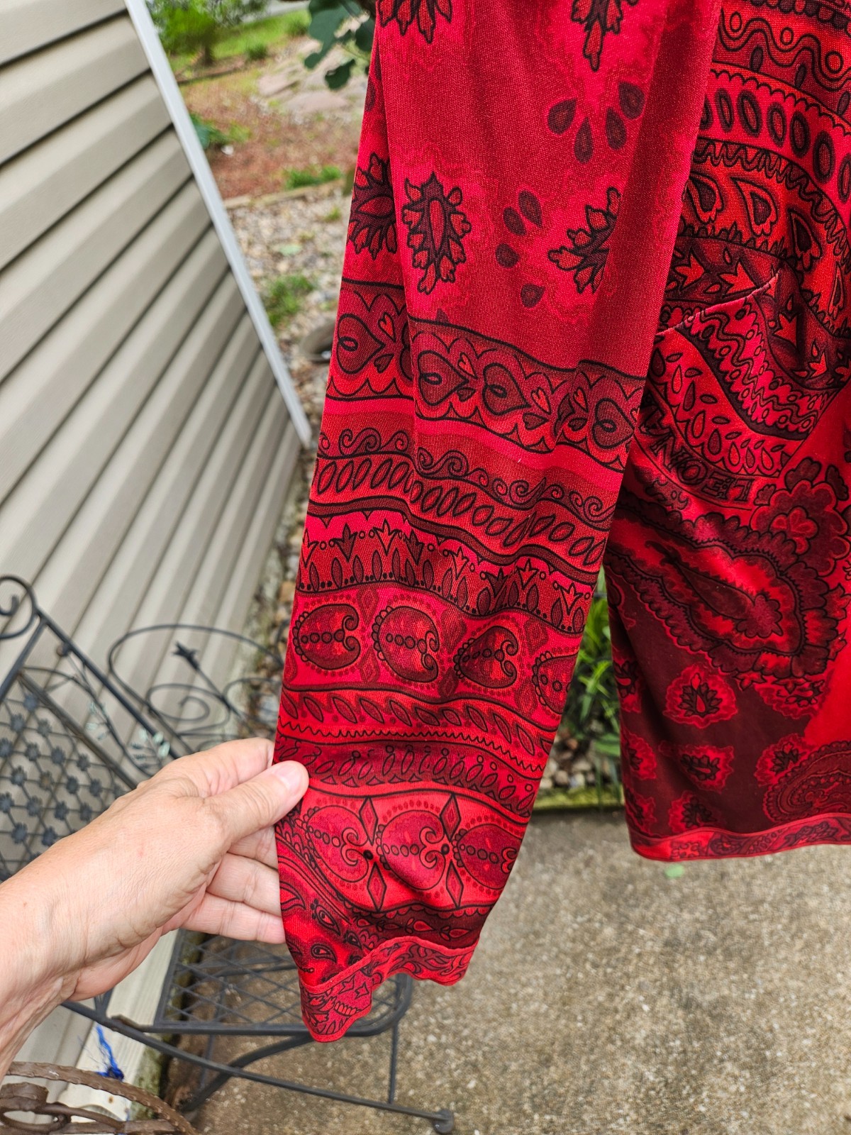 AMAZING TIMELESS VINTAGE LEONARD ITALY 100% SILK JERSEY RED TOP SIZE 48 L