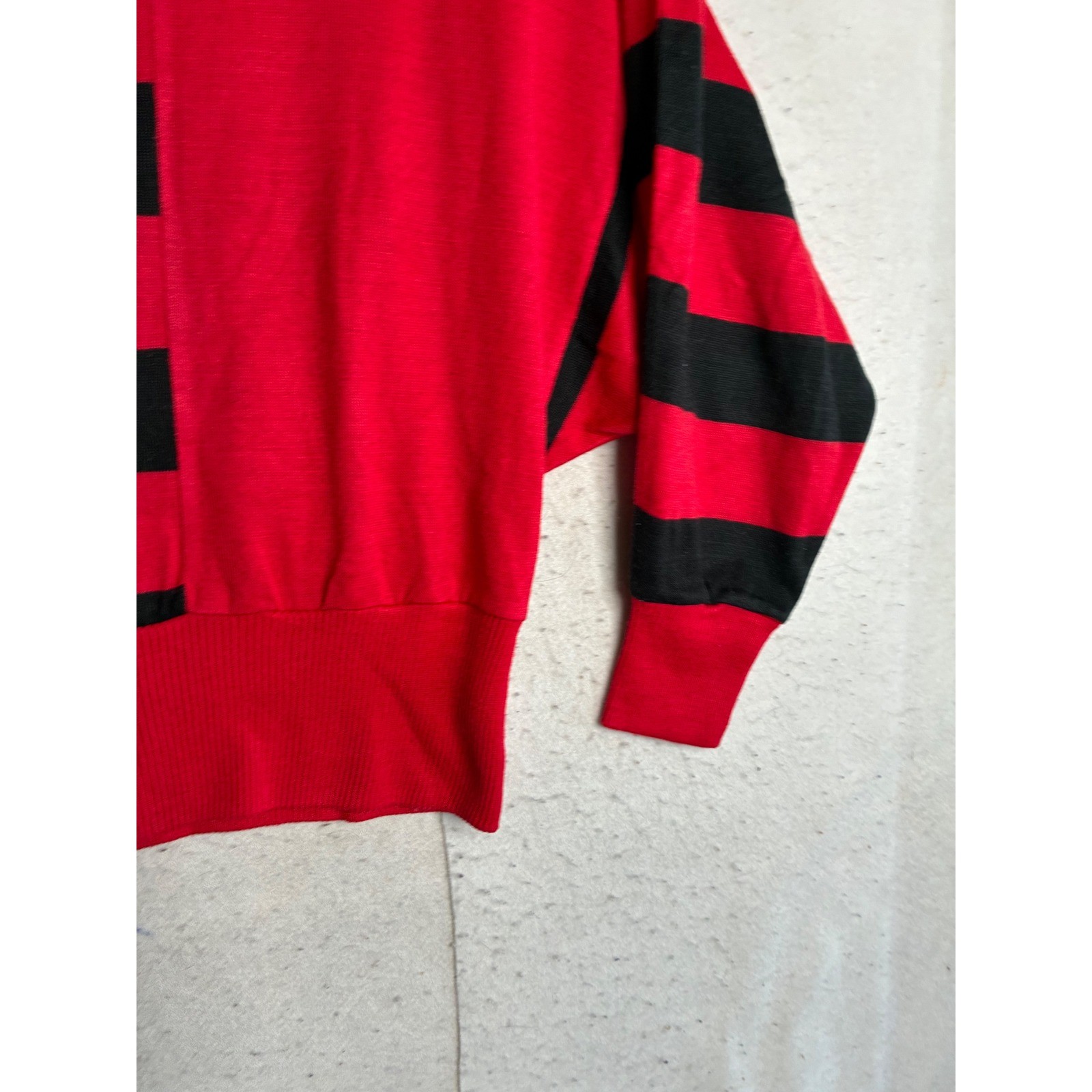 Vintage Hi Rollers Red Black Striped Batwing Sleeve Knit Sweater Large RN 60194