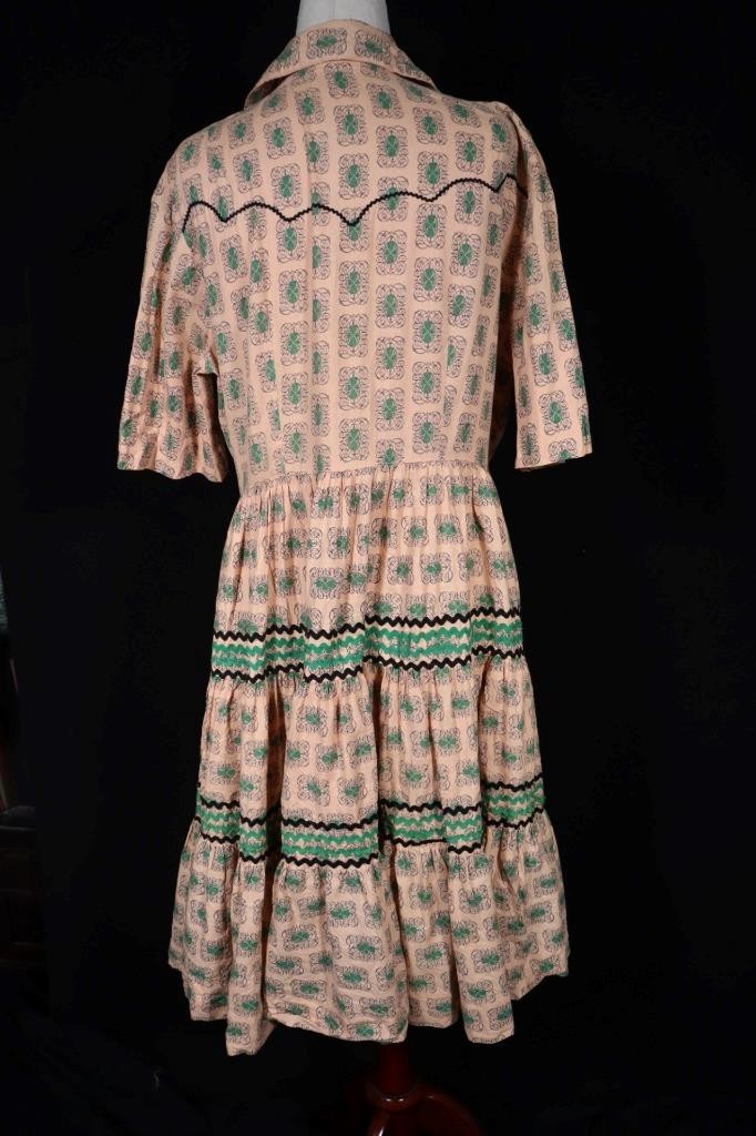 Vintage 1950’s Peach Color Native American Cotton Dress Size 16+ Excellent Cond