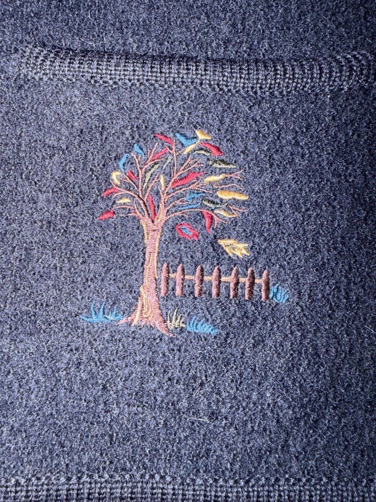 Vintage Chelsea Campbell Blue 100% Pure New Wool Vest Embroidered Size Large
