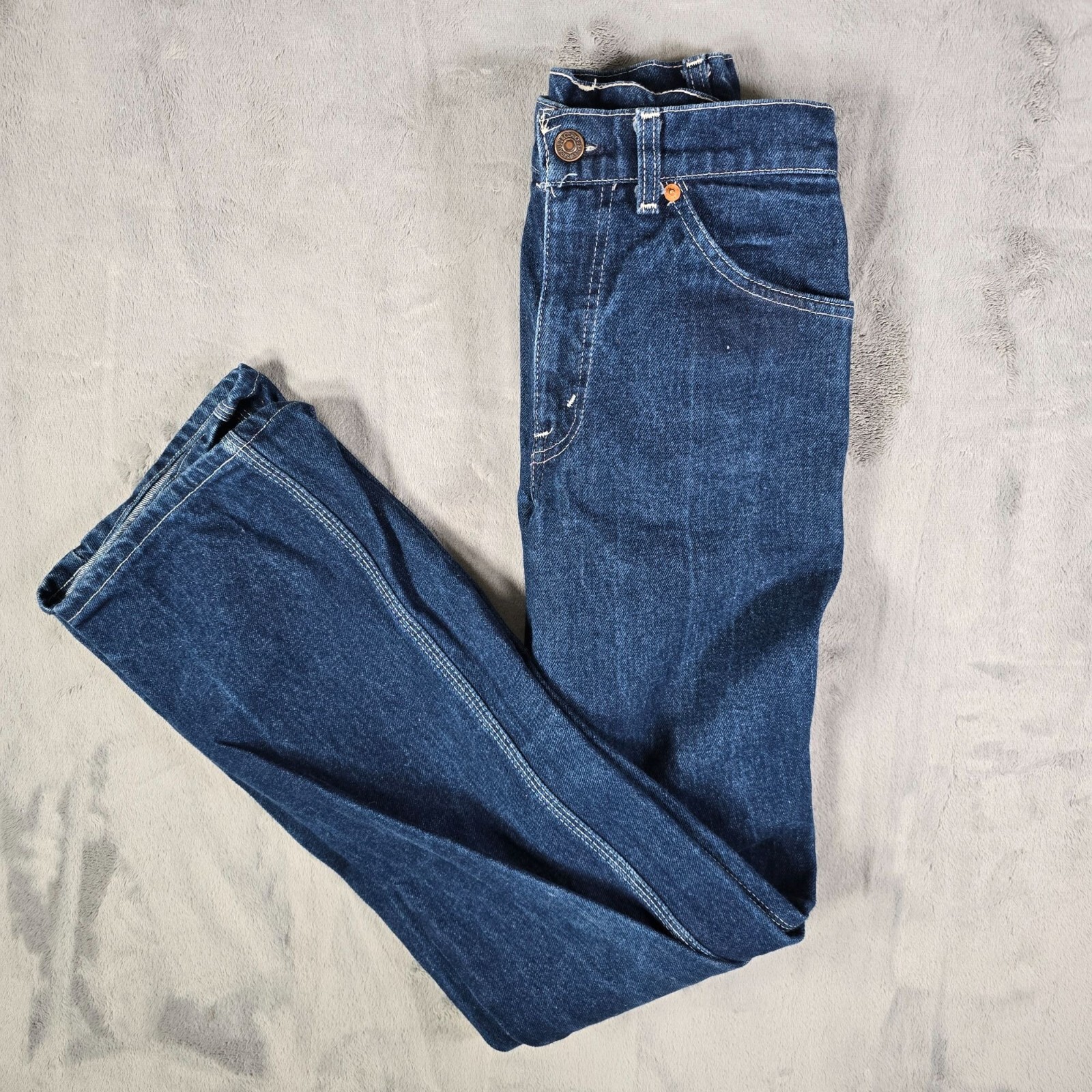 Vintage 1980’s Made in Greece Levi’s Womens White Tab Blue Jeans (25×32)