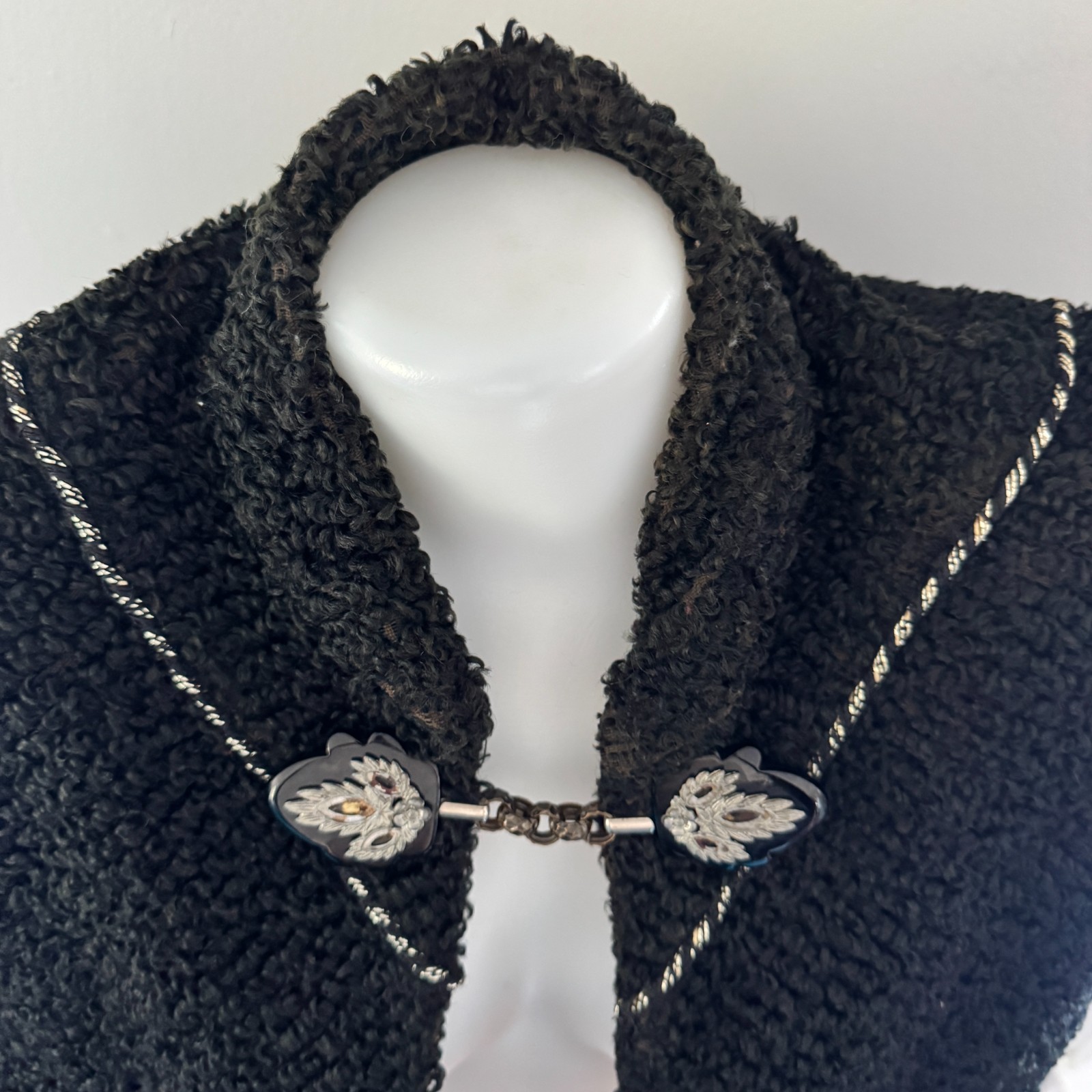 1890s Vintage WOOL Cloak Shawl Silver FILIGREE CLASP Mantel ANTIQUE Fibula Black