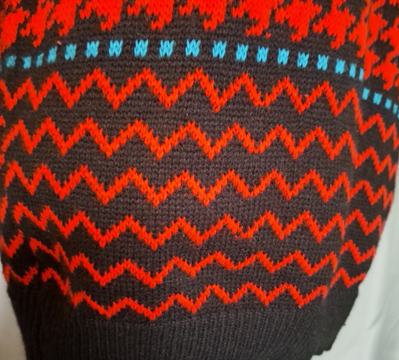 Vintage 80s Oversized Sweater mock turtleneck Abstract pattern Bold Colors L