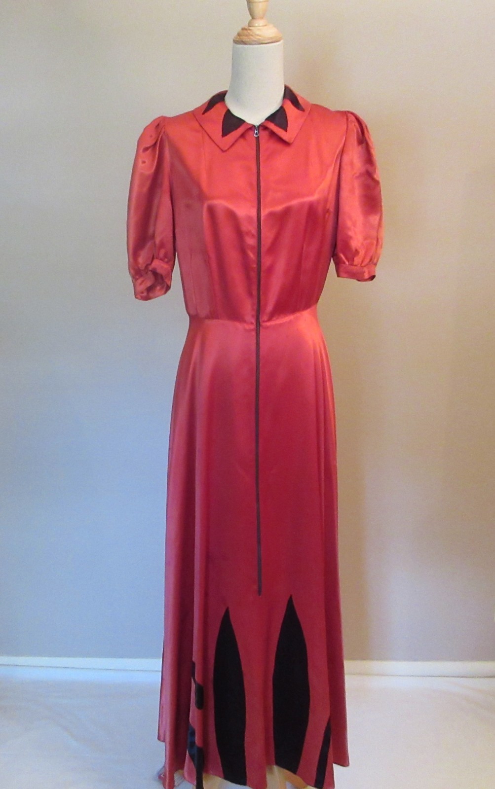 Vintage 1930s Art Deco Satin Lounging Dress