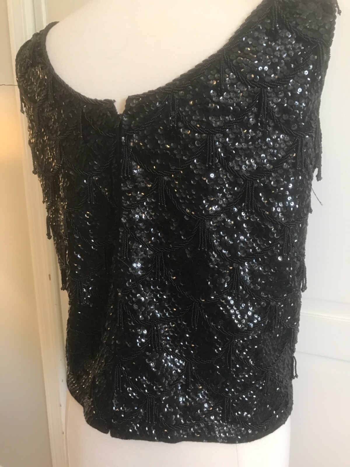 Vintage Black Iridescent Fringed Sequin Tassels Beaded Wool Glam Top hong kong L