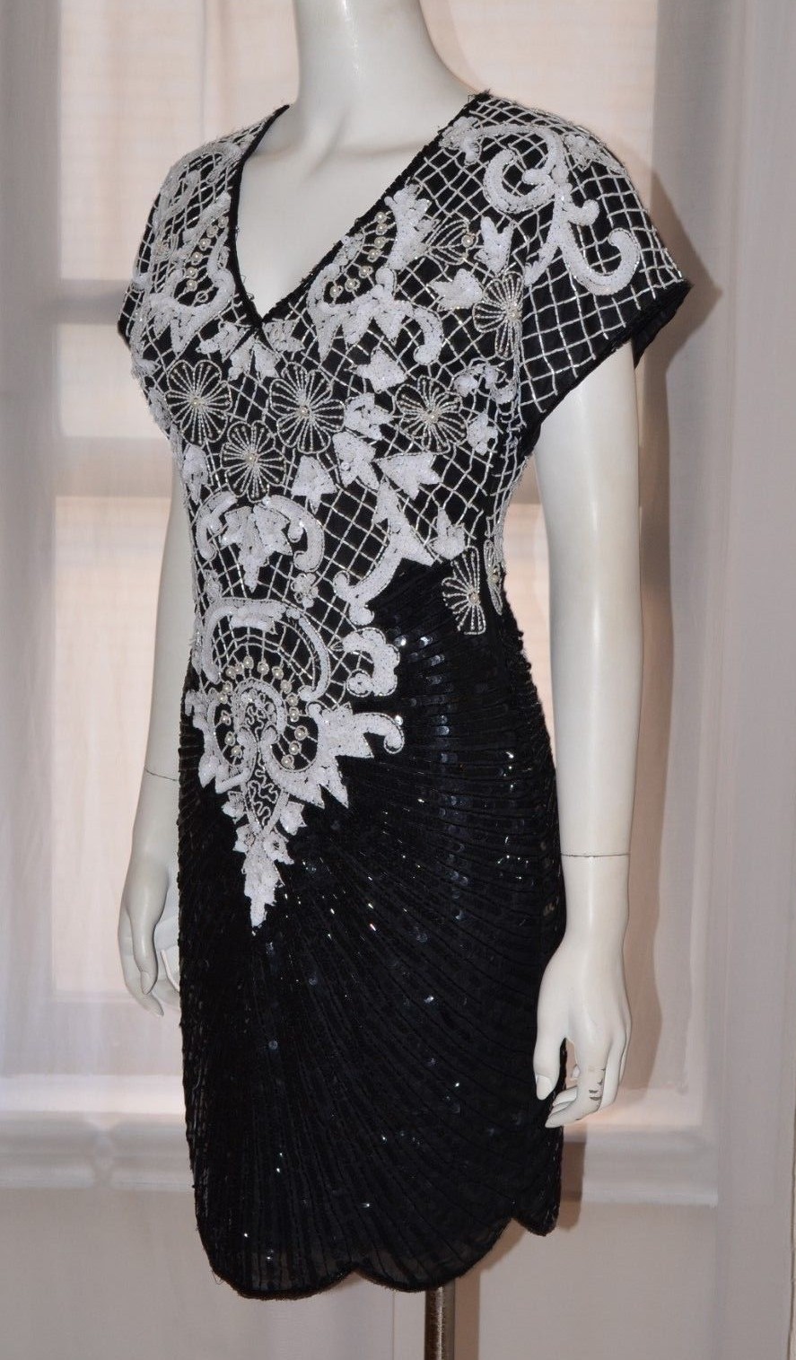Vintage CARINA Black White Beaded Sequin Silk Evening Cocktail Dress Small S VTG