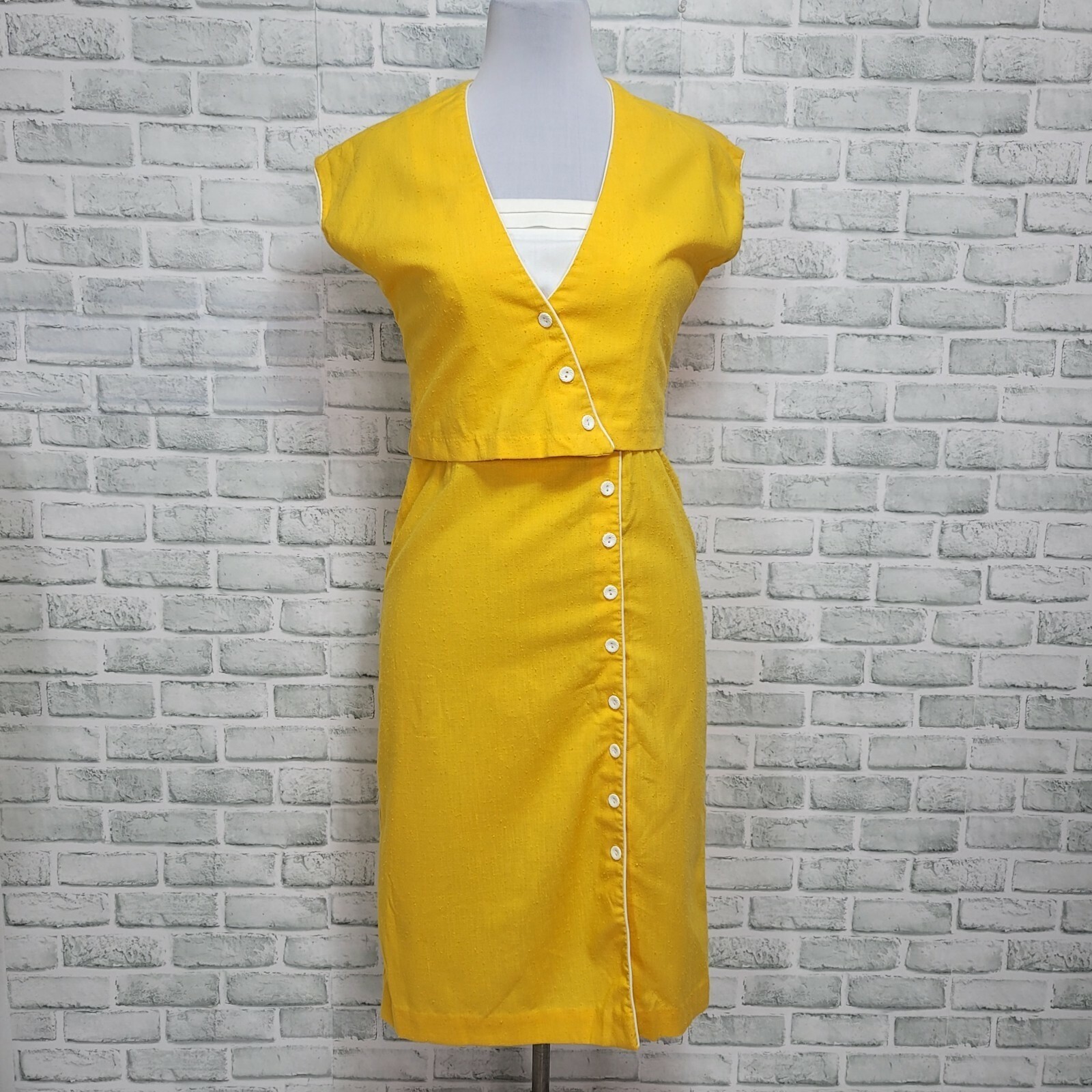 Vintage 80s Trivia Charms Hollywood Yellow White Two Piece Dress Jacket Set