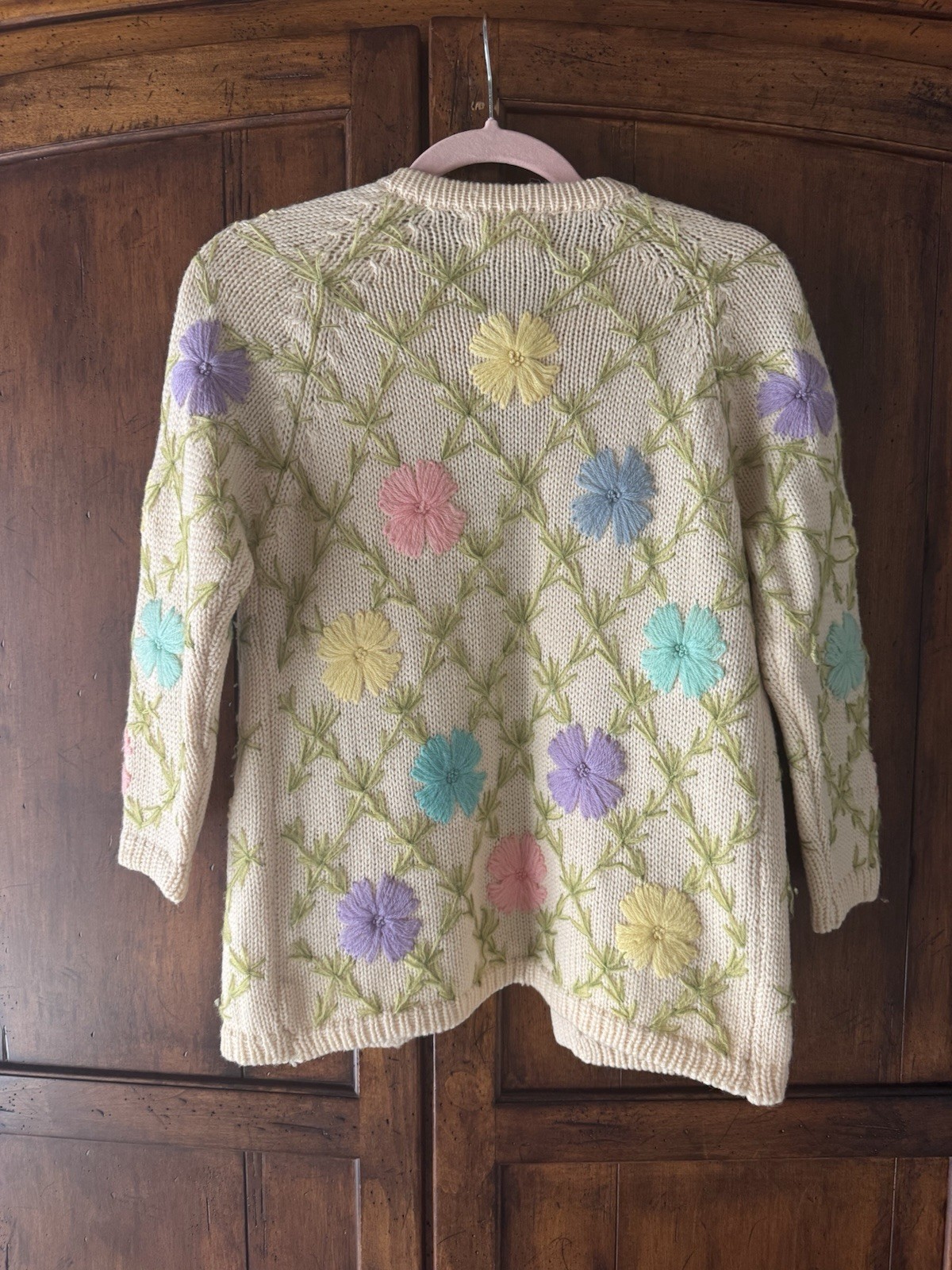Vintage Cream Pastel Floral Hand Embroidered Virgin Wool Cardigan Sweater Small