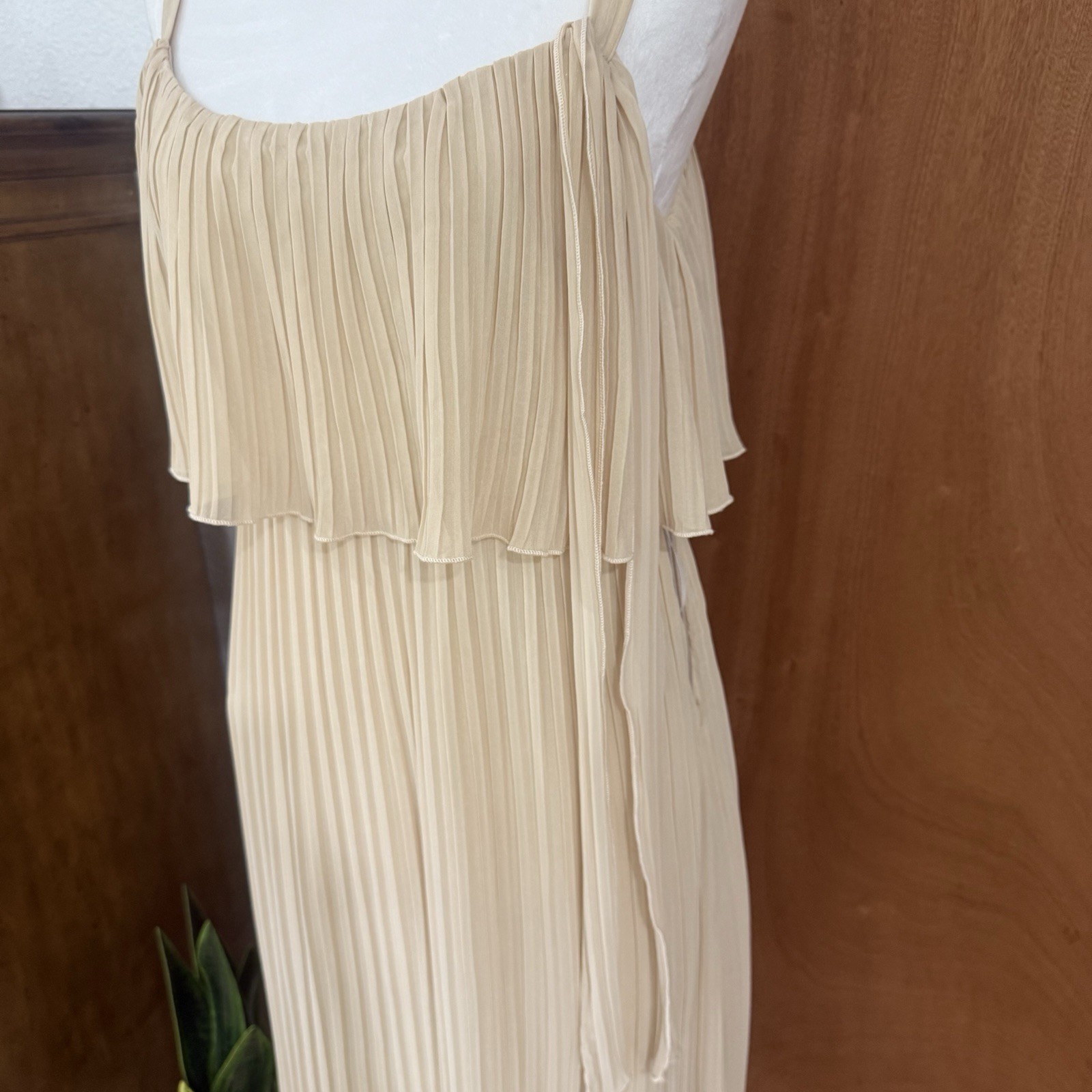 Vintage Nude Accordion-Pleated Chiffon Dress Sz 8 Wedding Guest Minimalist Chic