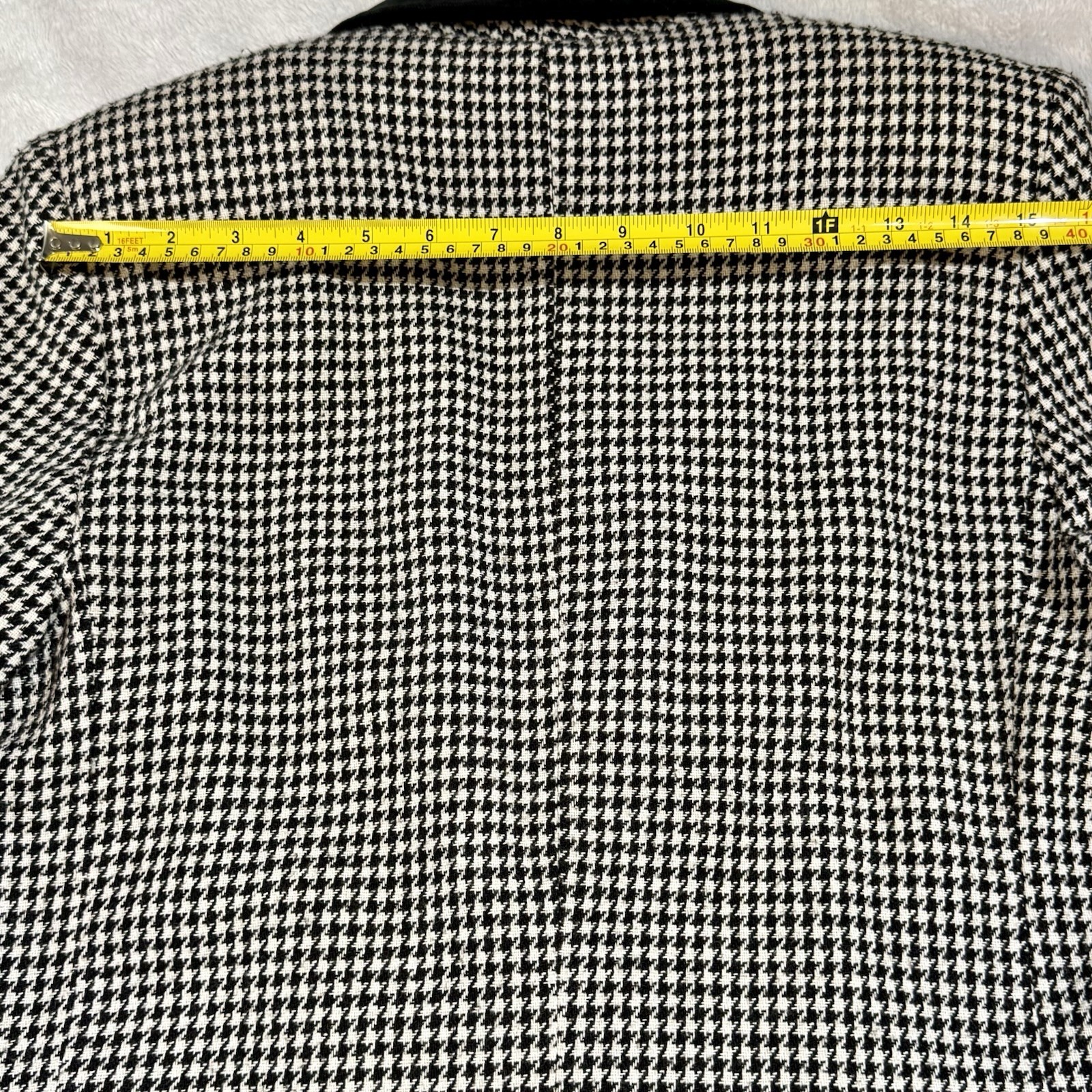 Vintage DUMAS Houndstooth Blazer Velvet Collar Made in USA Tailored