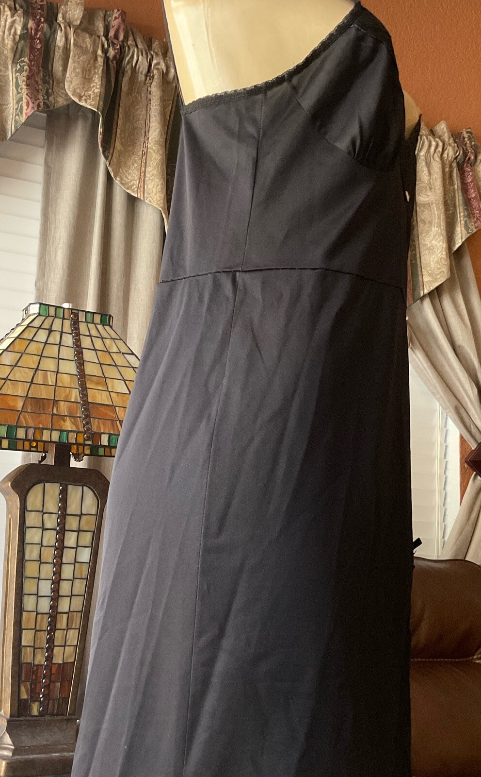 VINTAGE ST MICHAEL BLACK NYLON BLEND W/FANCY HEMN NIGHT GOWN LINGERIE 34 UK 8hc