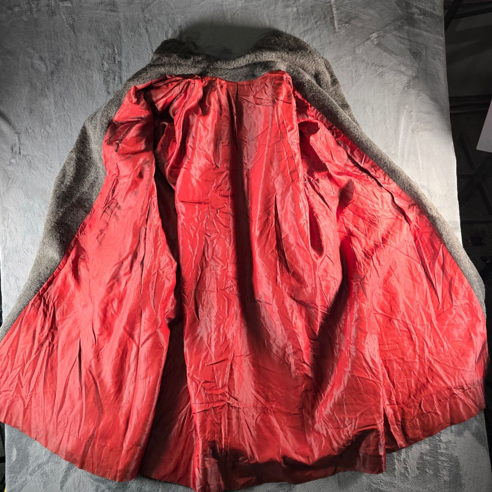 Vintage 1960s Unbranded Women’s Gray Shawl Collar Swing/Cocoon Coat (XL)