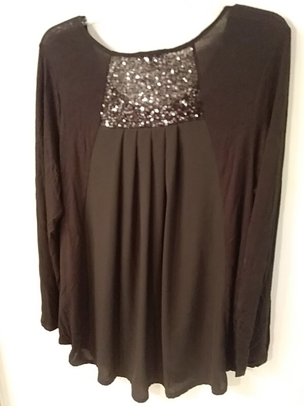 Vision brand women’s black top sequins front pocket L rayon spandex polyester