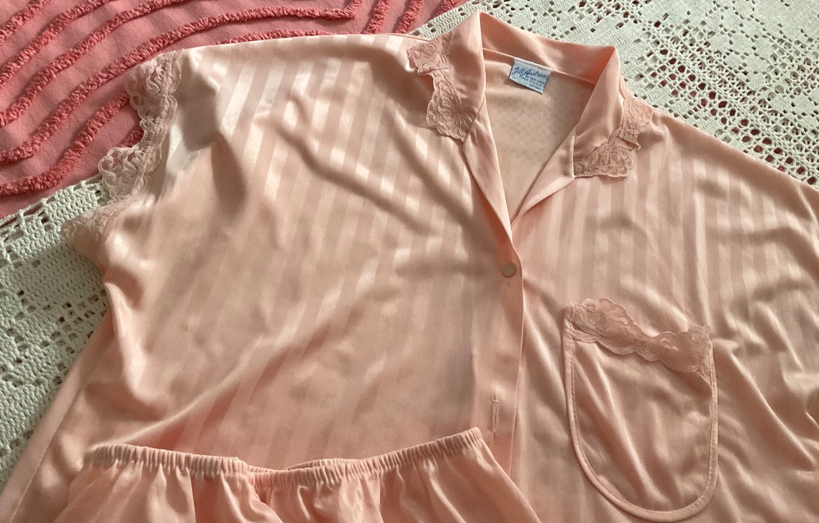 VINTAGE JILL ANDREA OF NY NYLON SZ M 2 PC SHORTIE PJ’S PEACH W/MATCHING LACE TRM