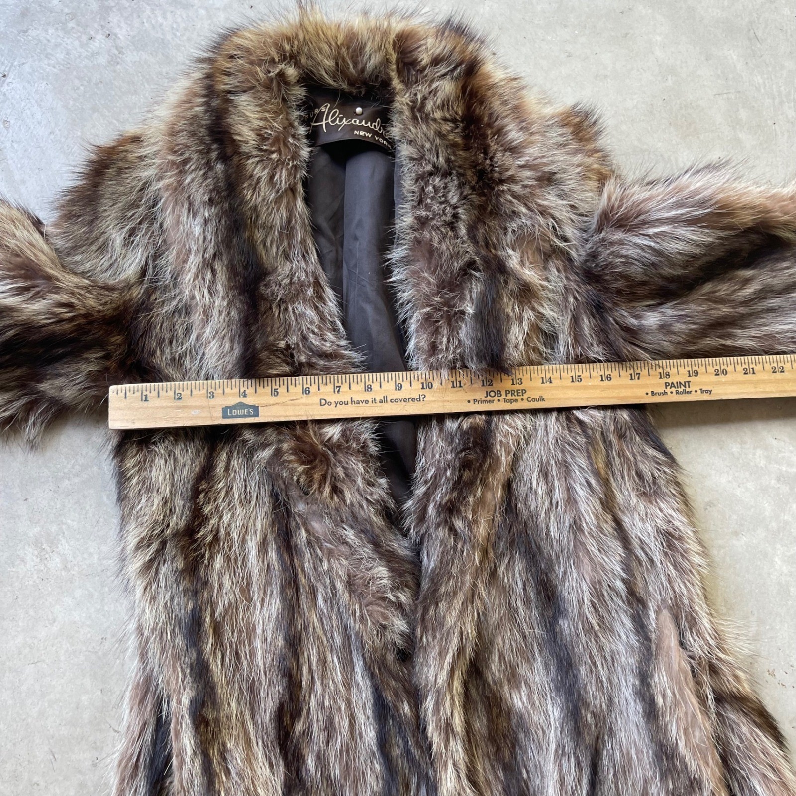 Alixandre New York Vintage Raccoon Fur Coat Brown Grey Shawl Collar Mid Length