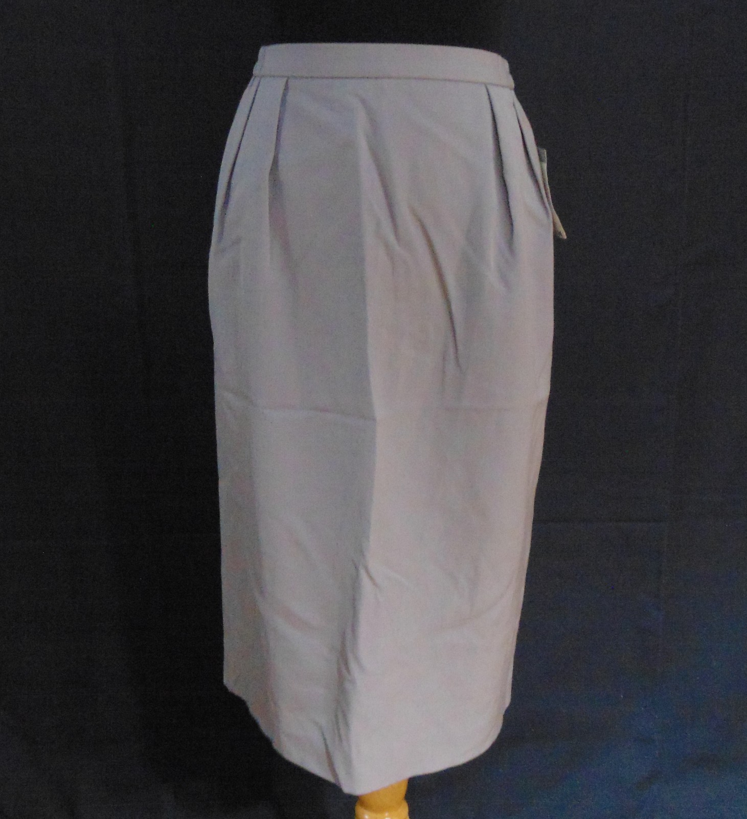 Saville Women’s Beige Wool Vintage Pleated Front Skirt Size 14 Made In USA NWT