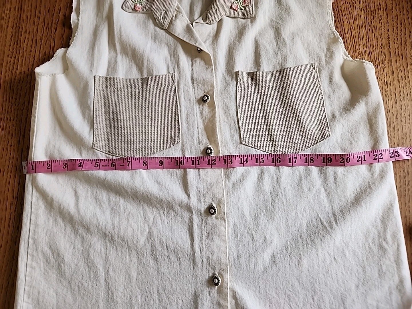 vintage Enchante set of blouse and shorts Ivory Color Size Large Used