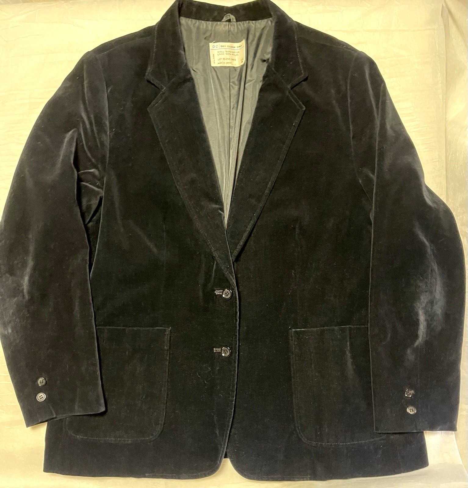 VINTAGE 70s DC Womens 44 XL-XXL Androgyny Black Velvet Blazer, Made in Japan