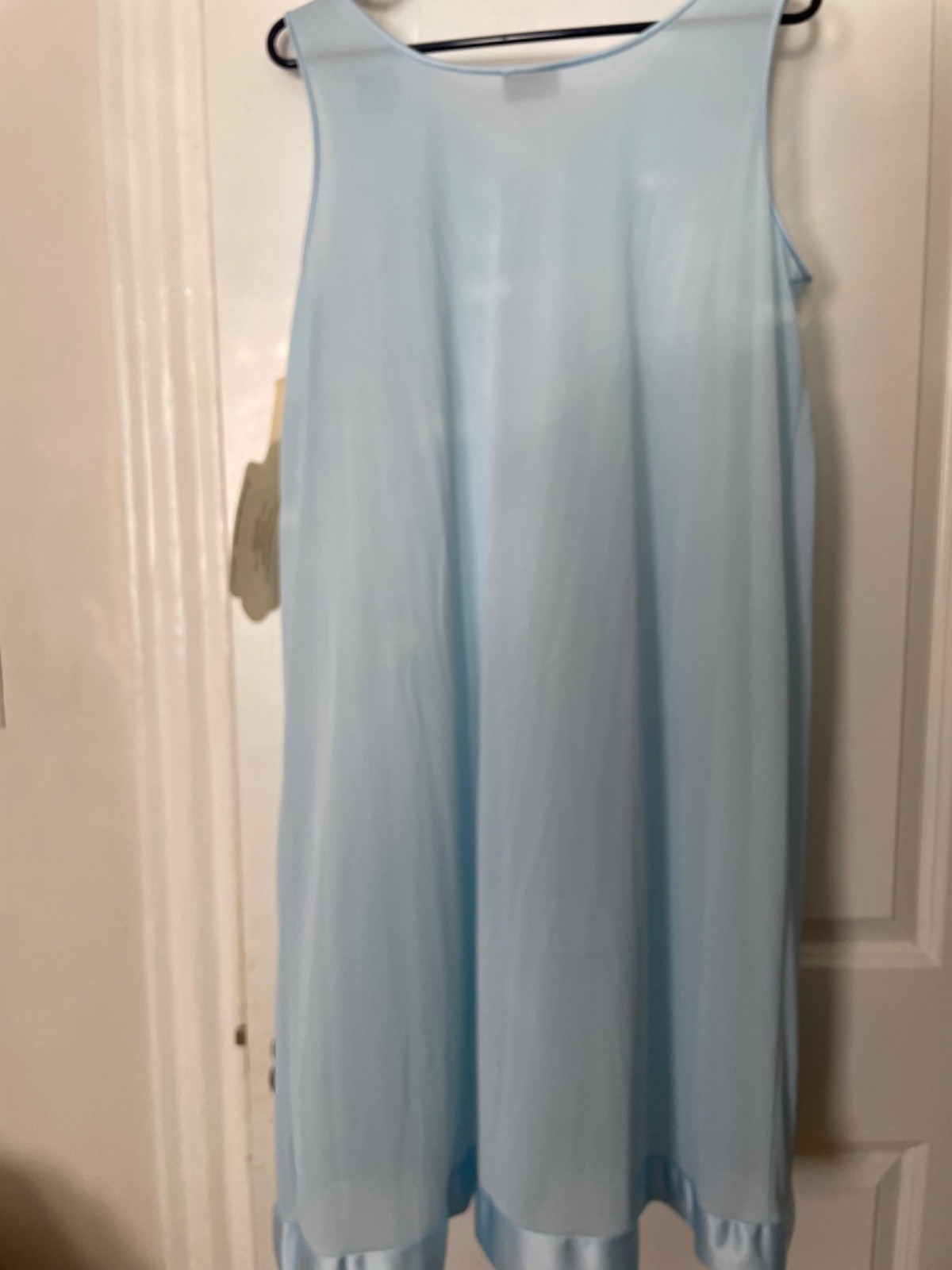 NWT (USA made) Original Vanity Fair Nightie Knee Length Med