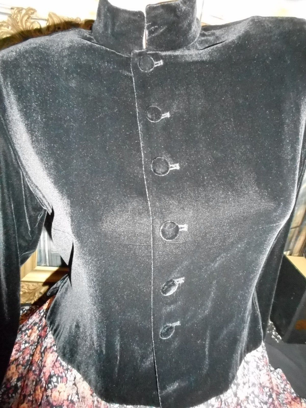 4P Black Velvet Top High Stand Up Collar Waist Length Long Sleeve Ann Taylo