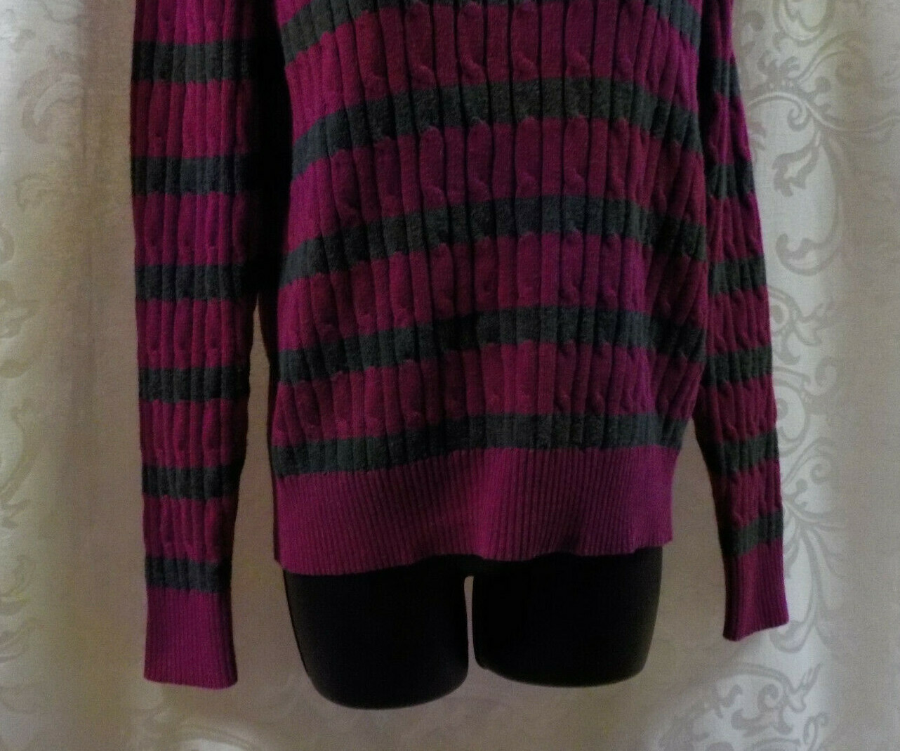 Vintage 2000 St. John’s Bay Sweater Size L Stripe Cotton Blend Long Sleeve V Nec