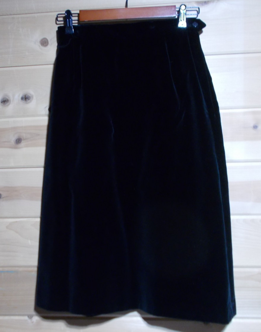VTG Joyce Sportwear Velvet Skirt Suit Size S MADE IN USA Color Black EUC
