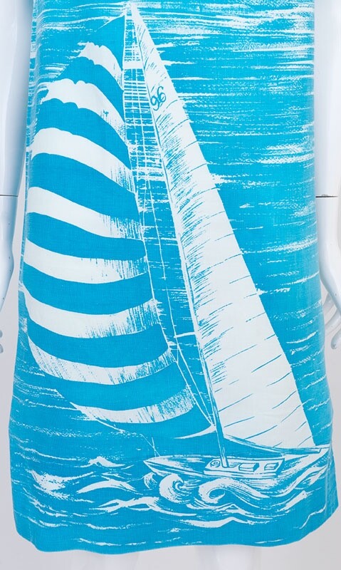 1960s Sailboat Bold Print Shift Amazing Mod Resort Wear Gem
