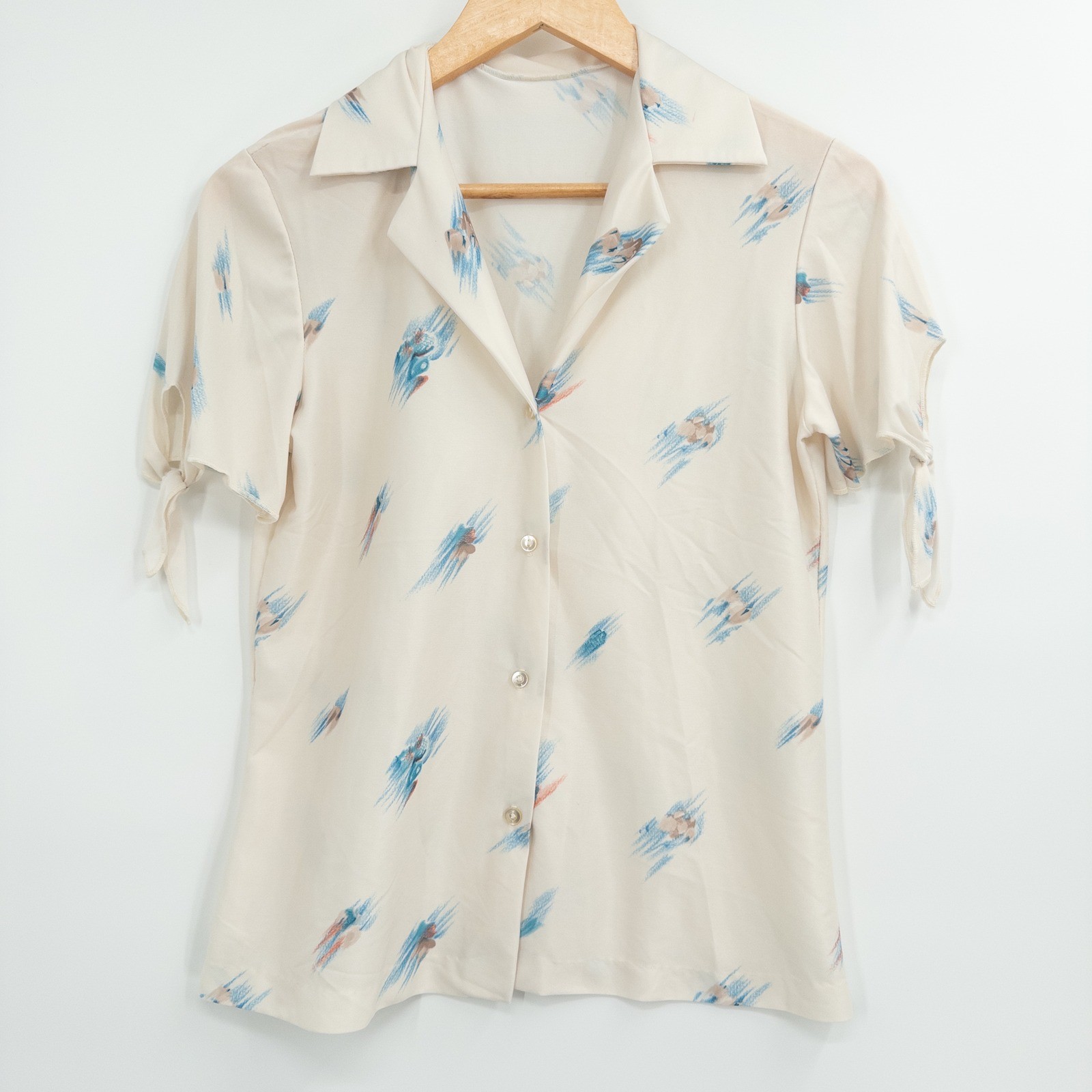 Vintage 70s 80s Button Up Blouse Womens Medium Cream Camp Collar Retro Tie Disco