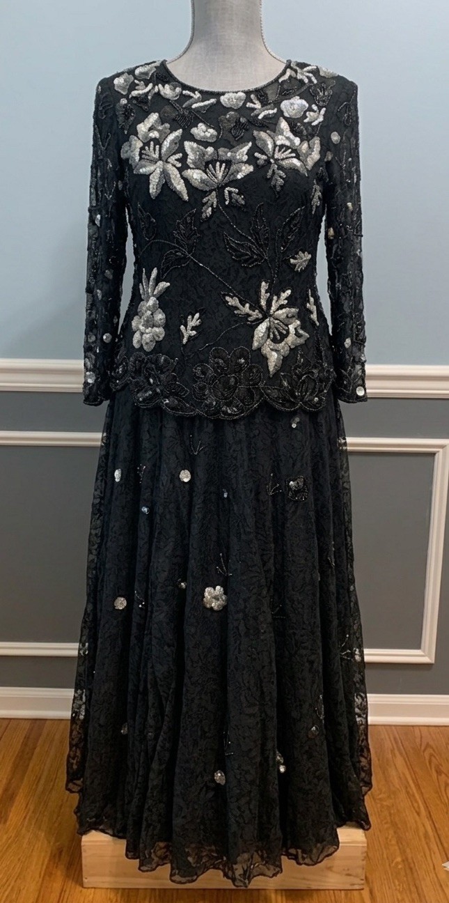 Vintage Hand-Beaded Gown Women’s Size XL Midnight Noir Black Lace