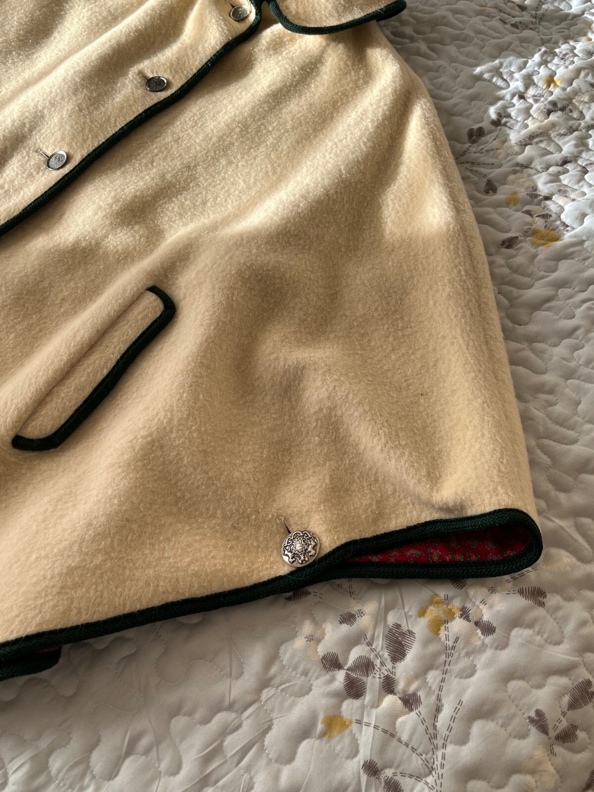 Vintage Loden Wool Cape, off-white with deep green trim, fully lined, size med