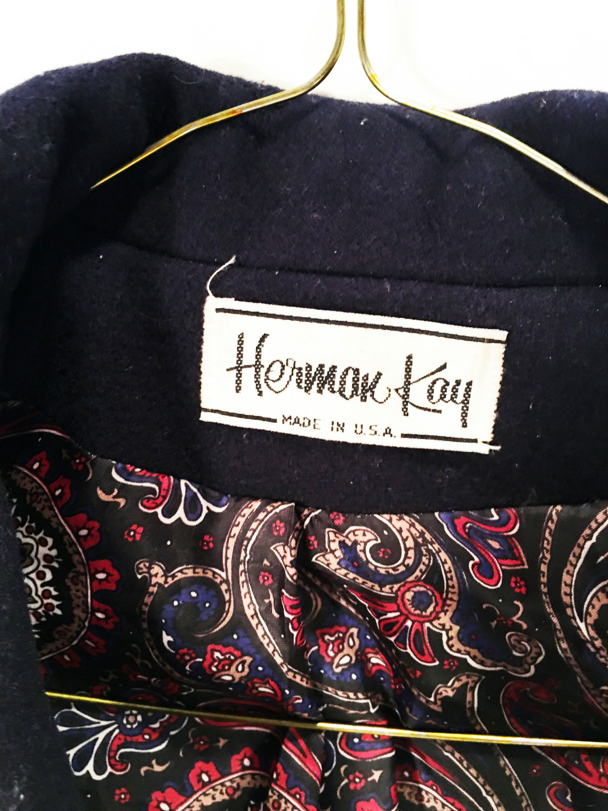 VINTAGE HERMAN KAY WOOL WOMENS COAT WITH PAISLEY SCARF