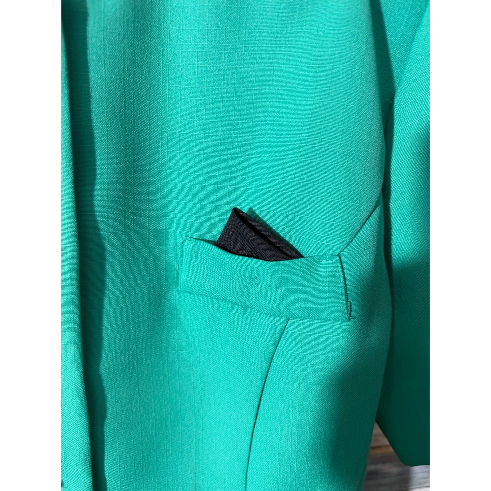 Reina Skirt Suit Set Size 6 Vintage Emerald Green Short Sleeve Ornate Buttons