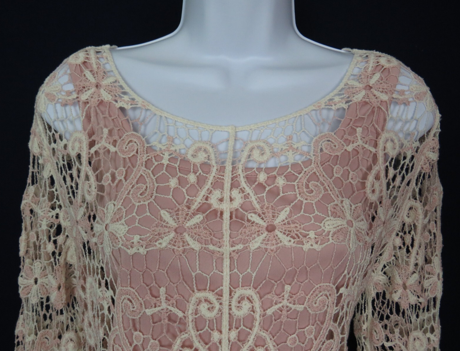 VTG 1980s 90s OSCAR DE LA RENTA ACTIVE FLORAL CROCHETED LACE TOP CREAM MAUVE