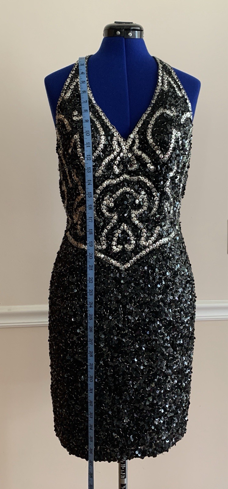 Vintage Black And Sliver Color Beaded And Sequin Short Evening Dress Size A