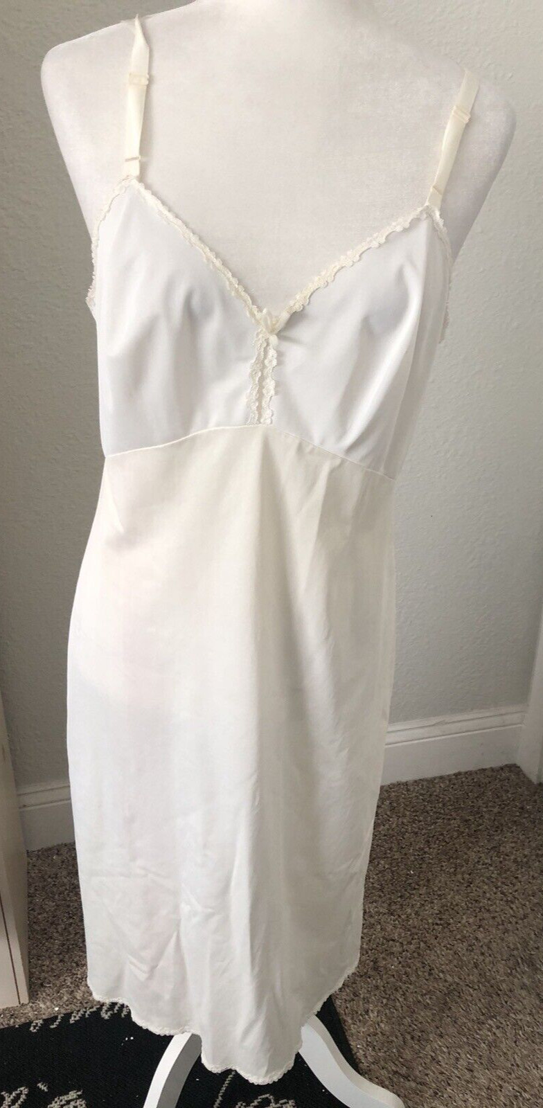 VTG 1950s 38 M/L White Nylon 42″ LONG FULL SLIP DRESS Retro SILKY XL