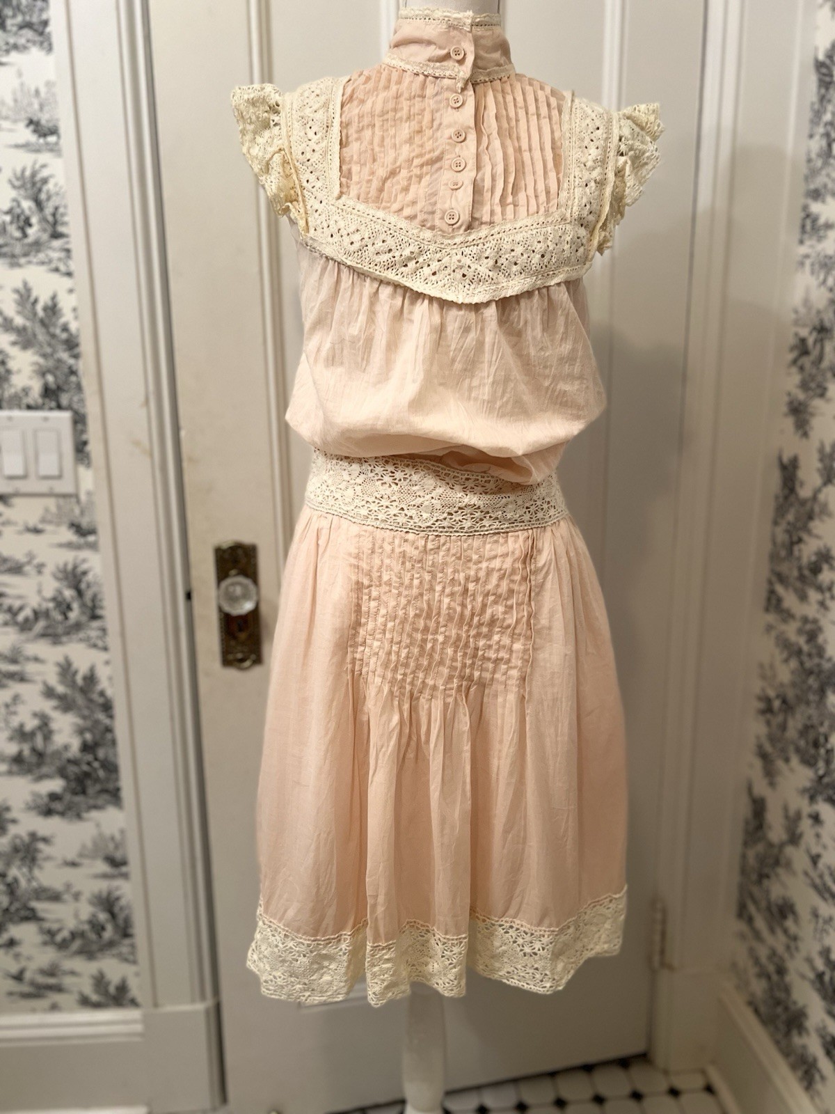 Vintage Classic Fb68 Light Pink And Cream Lace Dress Size XS 20’s Style Flapper
