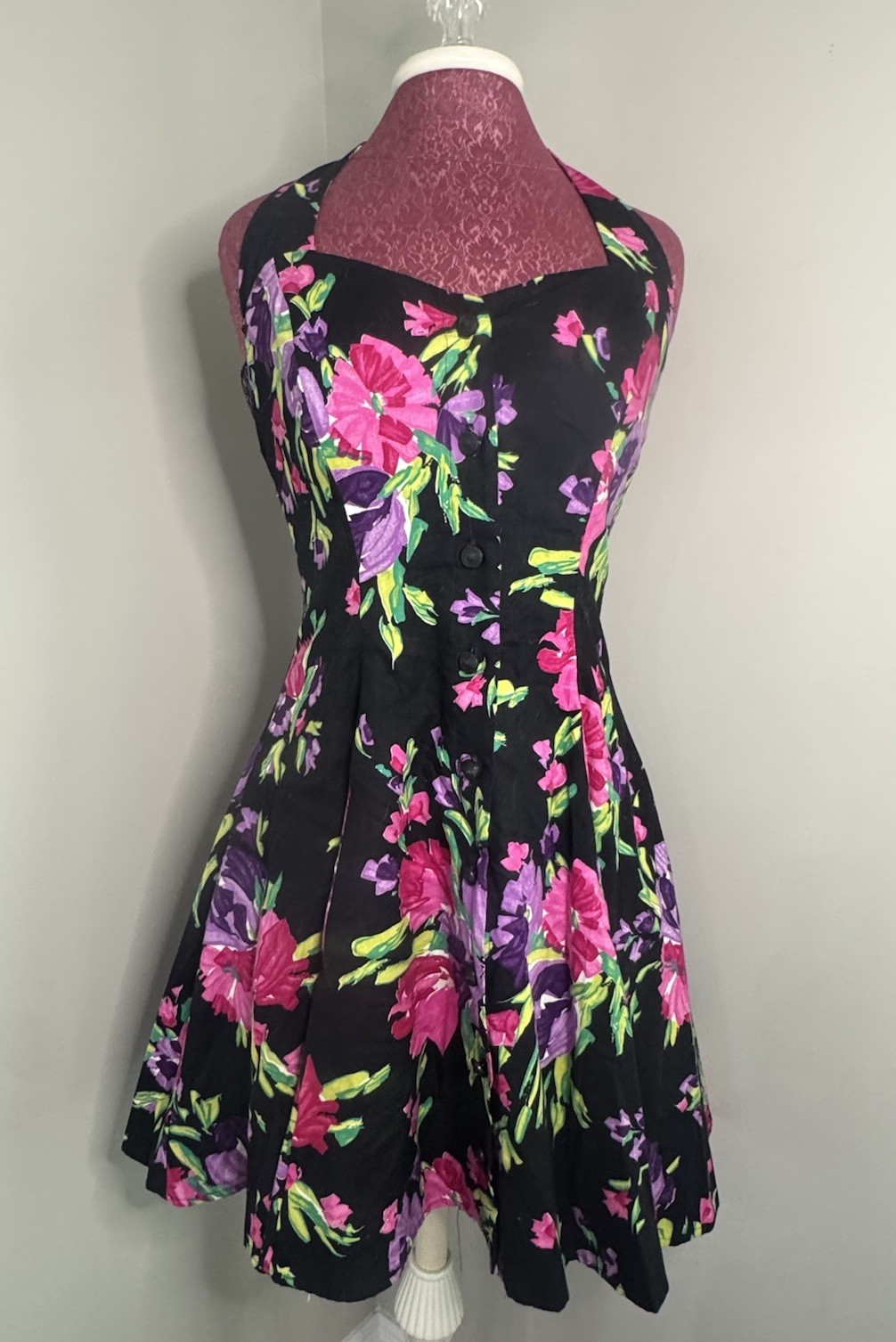 Vintage 80s Black Floral Halter Dress Sweetheart Fit and Flare Size 12 Katie Mfg