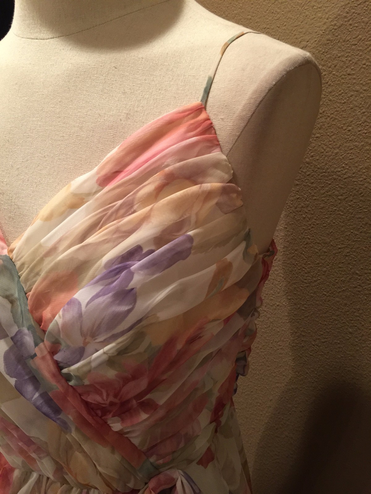 Frank Usher 10 M Floral Ruched Luxe Event Dress W Spaghetti Straps