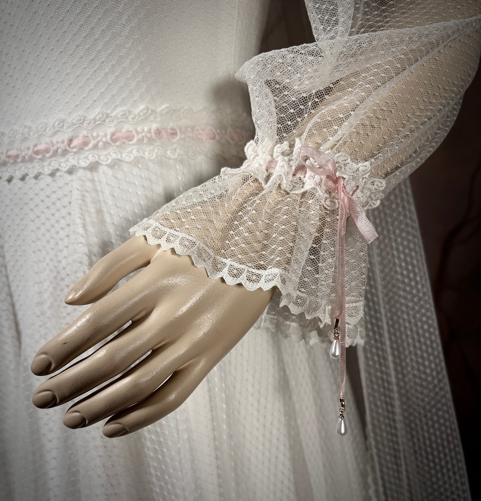 1960s Dotted Tulle Wedding Dress w/Princess Cape & Pink Silk Ribbon size 2/4