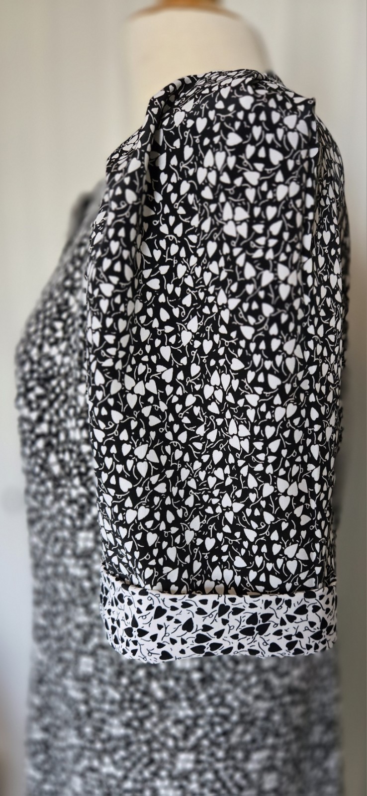 Vintage 80s/90s Black/White Hearts (Leaf?) Dress Petite 14 Massive Shoulder Pads