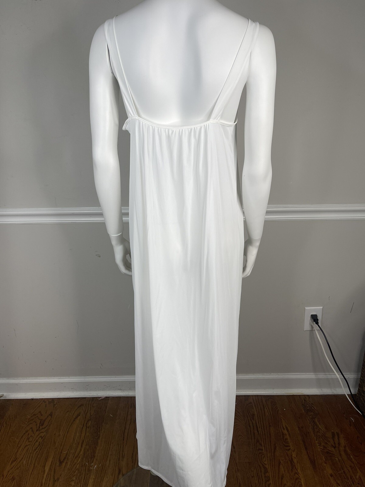 Vtg Womens Small Romantic white nylon nightgown sexy maxi dress Lace chiffon