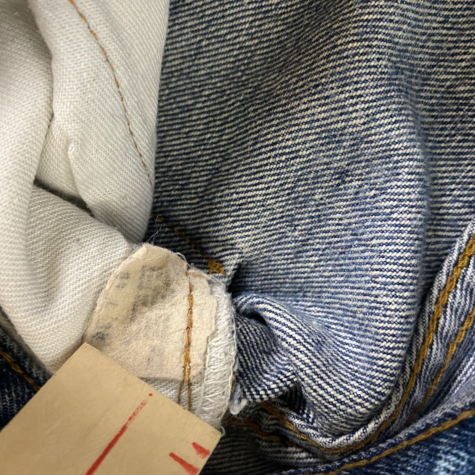 1970s Vintage Levi’s Jeans Button Fly Selvedge Black Bar Tack Fits 32×31 Rare